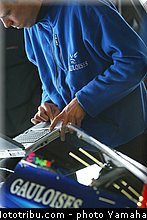 yamaha_yzr_m1_2003_050_motogp.jpg