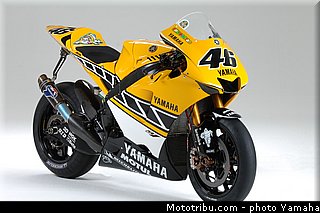 yamaha_yzr_m1_2005_04_motogp.jpg