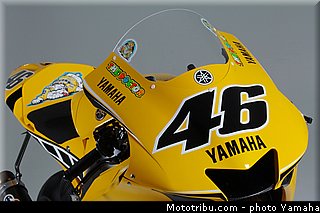 yamaha_yzr_m1_2005_07_motogp.jpg
