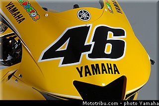 yamaha_yzr_m1_2005_08_motogp.jpg
