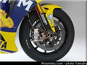yamaha_yzr_m1_2006_10_motogp.jpg