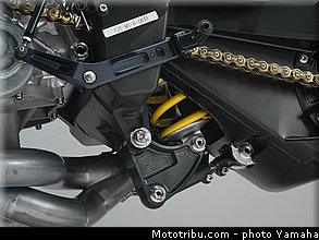 yamaha_yzr_m1_2006_19_motogp.jpg