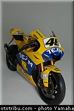 yamaha_yzr_m1_2006_32_motogp.jpg