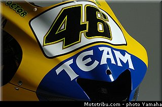 yamaha_yzr_m1_2006_40_motogp.jpg