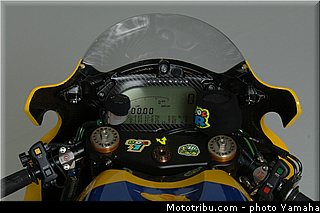 yamaha_yzr_m1_2006_64_motogp.jpg