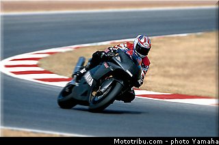 yamaha_yzr_m1_2006_67_motogp.jpg