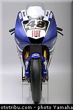 yamaha_yzr_m1_2008_05_motogp.jpg