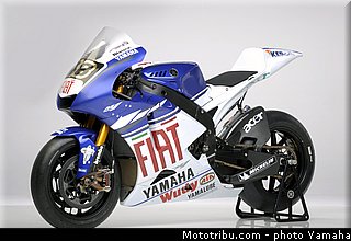 yamaha_yzr_m1_2008_16_motogp.jpg