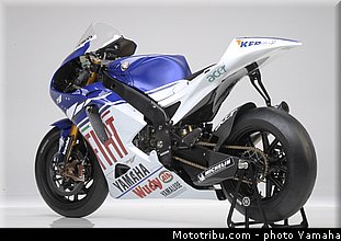 yamaha_yzr_m1_2008_18_motogp.jpg
