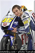 yamaha_yzr_m1_2010_8_motogp.jpg
