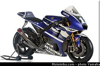 yamaha_yzr_m1_2011_12_motogp.jpg