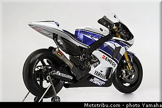 yamaha_yzr_m1_2012_05_motogp.jpg