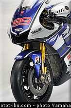 yamaha_yzr_m1_2012_09_motogp.jpg
