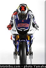 yamaha_yzr_m1_2012_11_motogp.jpg