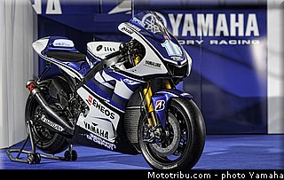 yamaha_yzr_m1_2012_15_motogp.jpg