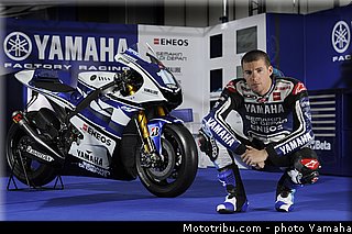 yamaha_yzr_m1_2012_17_motogp.jpg