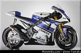yamaha_yzr_m1_2012_18_motogp.jpg