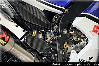 yamaha_yzr_m1_2012_28_motogp.jpg