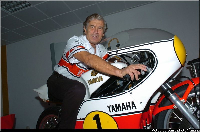 010_yamaha_yzr_ow_23_1974_agostini_3