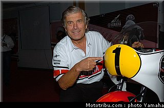 009_yamaha_yzr_ow_23_1974_agostini_2.jpg