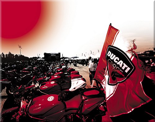 world-ducati-week-2007-015.jpg