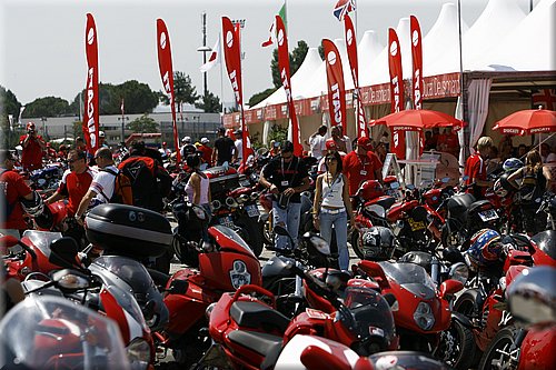 world-ducati-week-2007-017.JPG