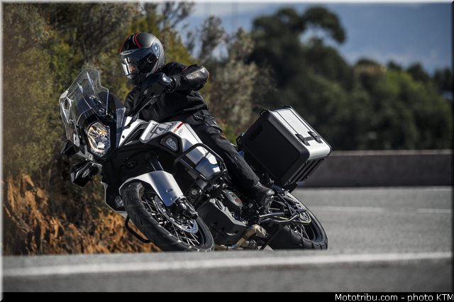 ktm_2015_1290_super_adventure_005