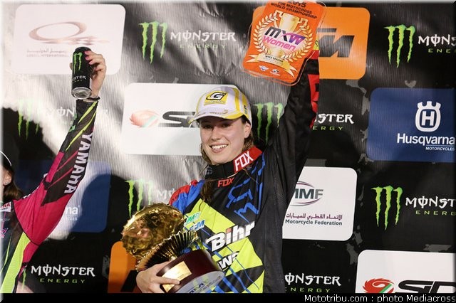 livia_lancelot_2_motocross_2015_qatar
