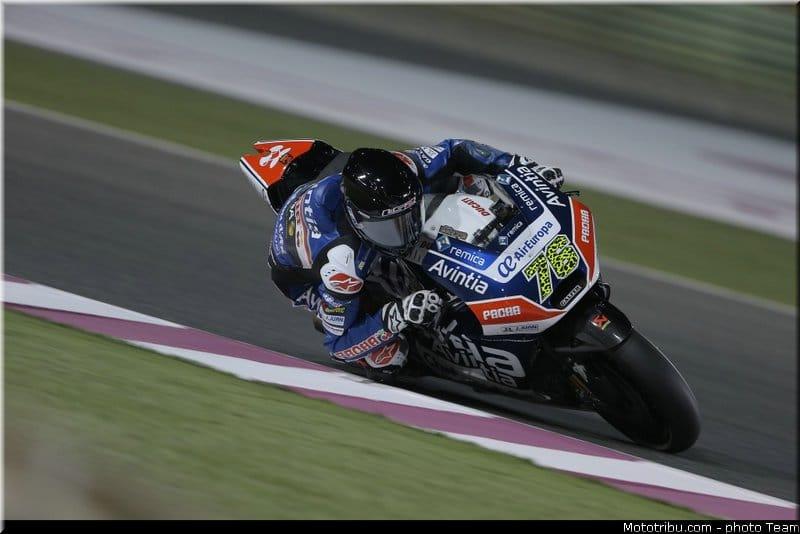 loris_baz_motogp_2016_qatar_tests_007