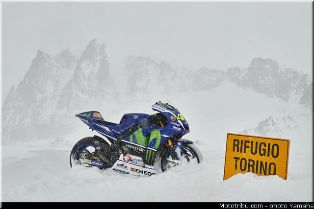 motogp_2016_presentation_yamaha_pointe_hellbronner_010