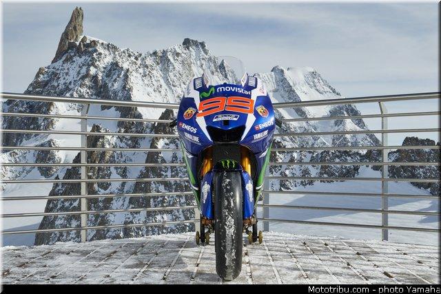 motogp_2016_presentation_yamaha_pointe_hellbronner_021