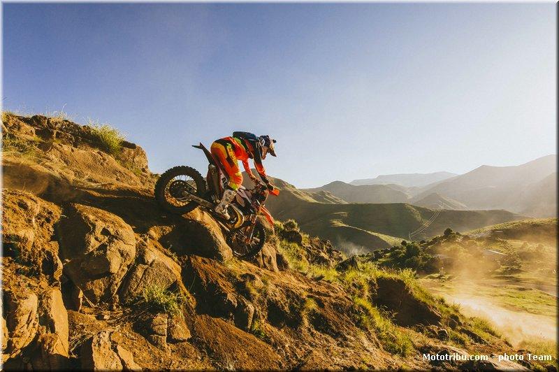 alfredo-gomez-ktm-300-exc-roof-of-africa-2016